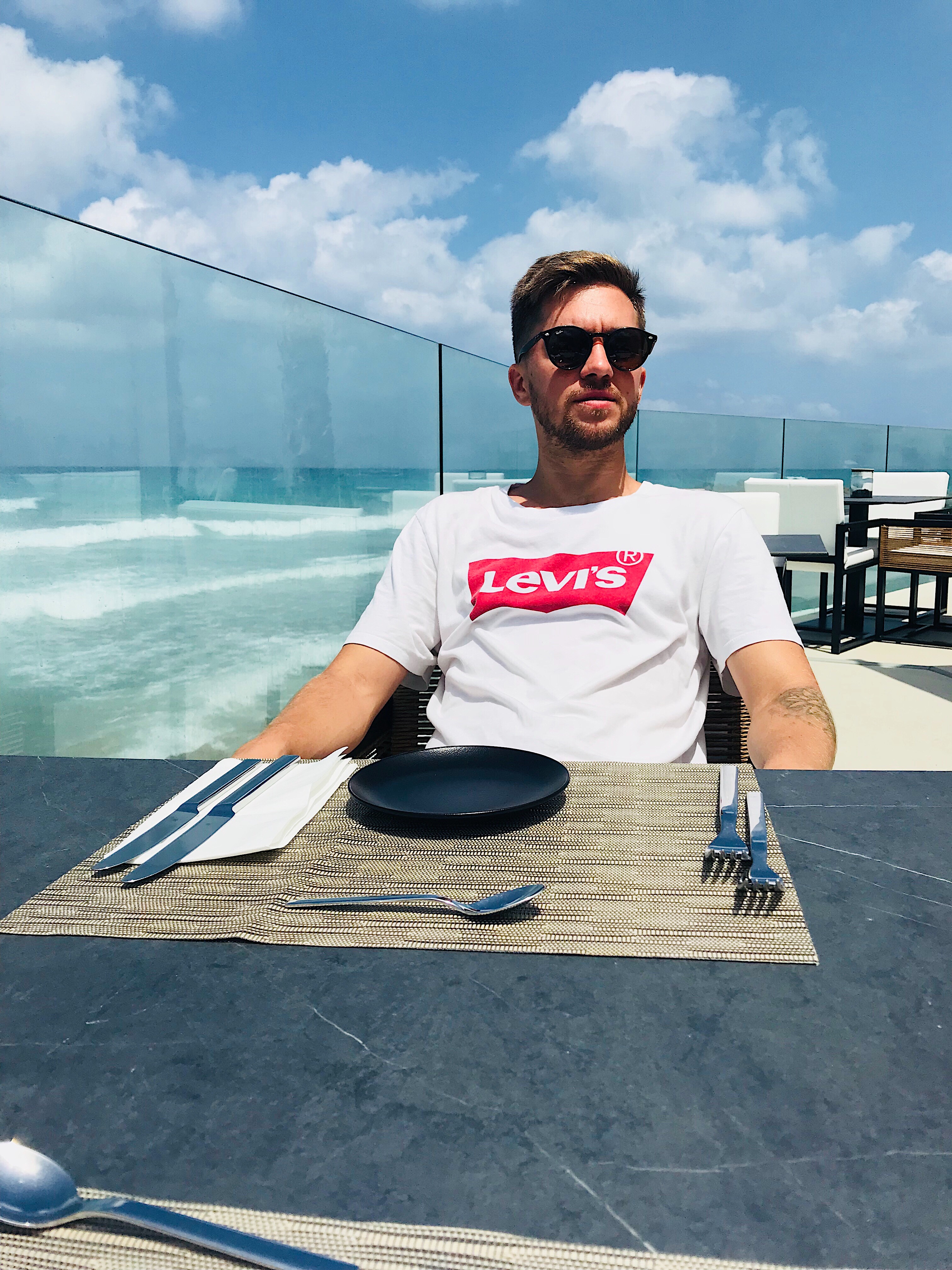 E92010C9-485B-4146-911D-DAA38BE697B1