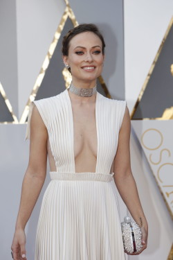 cf4d00be2cf454e76ea286a1522a190c39962042145a0b4c9d3b6a8abbd8e8a0